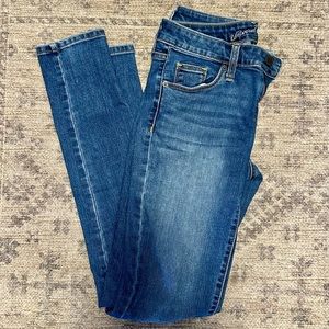 Universal thread skinny jeans size 2